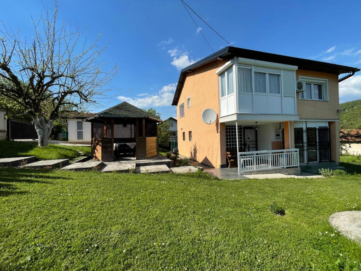 Pool Villa Sarajevo Exterior photo